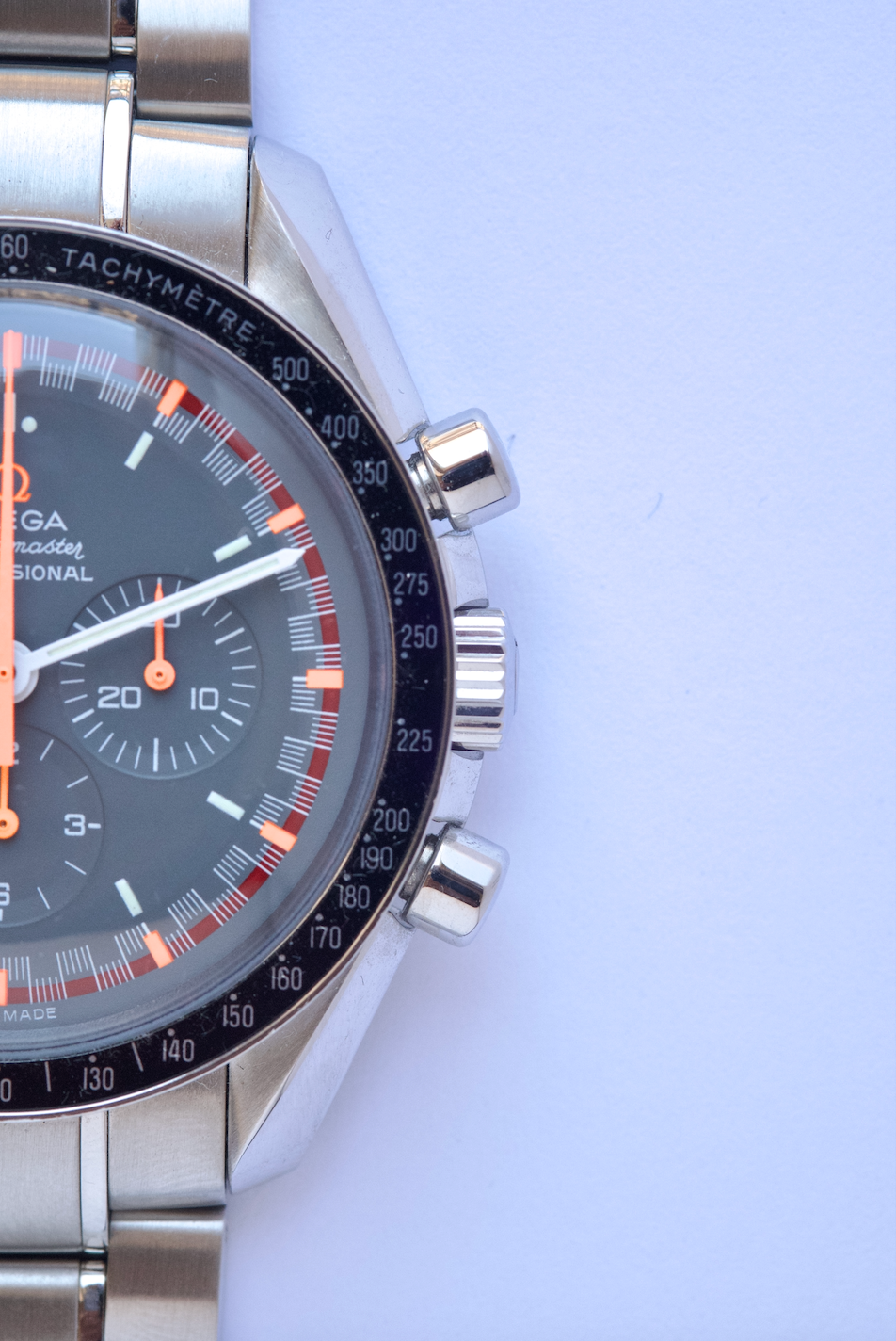 Omega Speedmaster Racing Japan