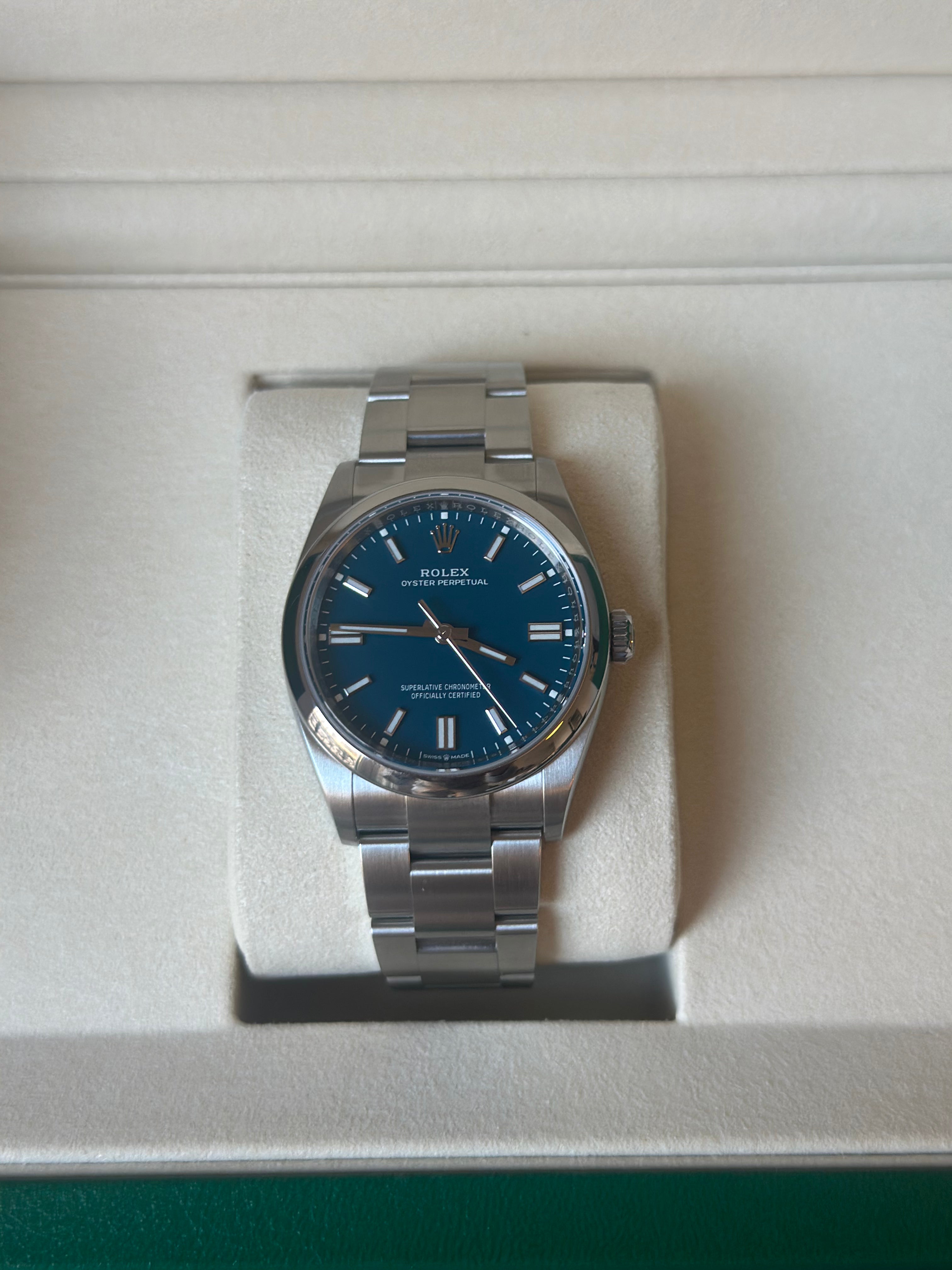Rolex 126000 Oyster